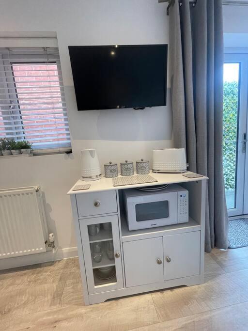 Modern Stylish Studio Flat Near Leigh On Sea. Hadleigh  Buitenkant foto